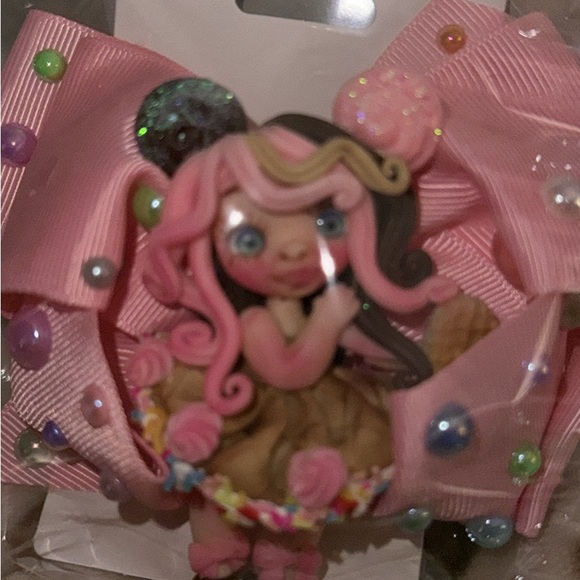 Handmade Bows Disney, Pixar assorted Characters, colors, clay, light weight - Picture 2 of 9